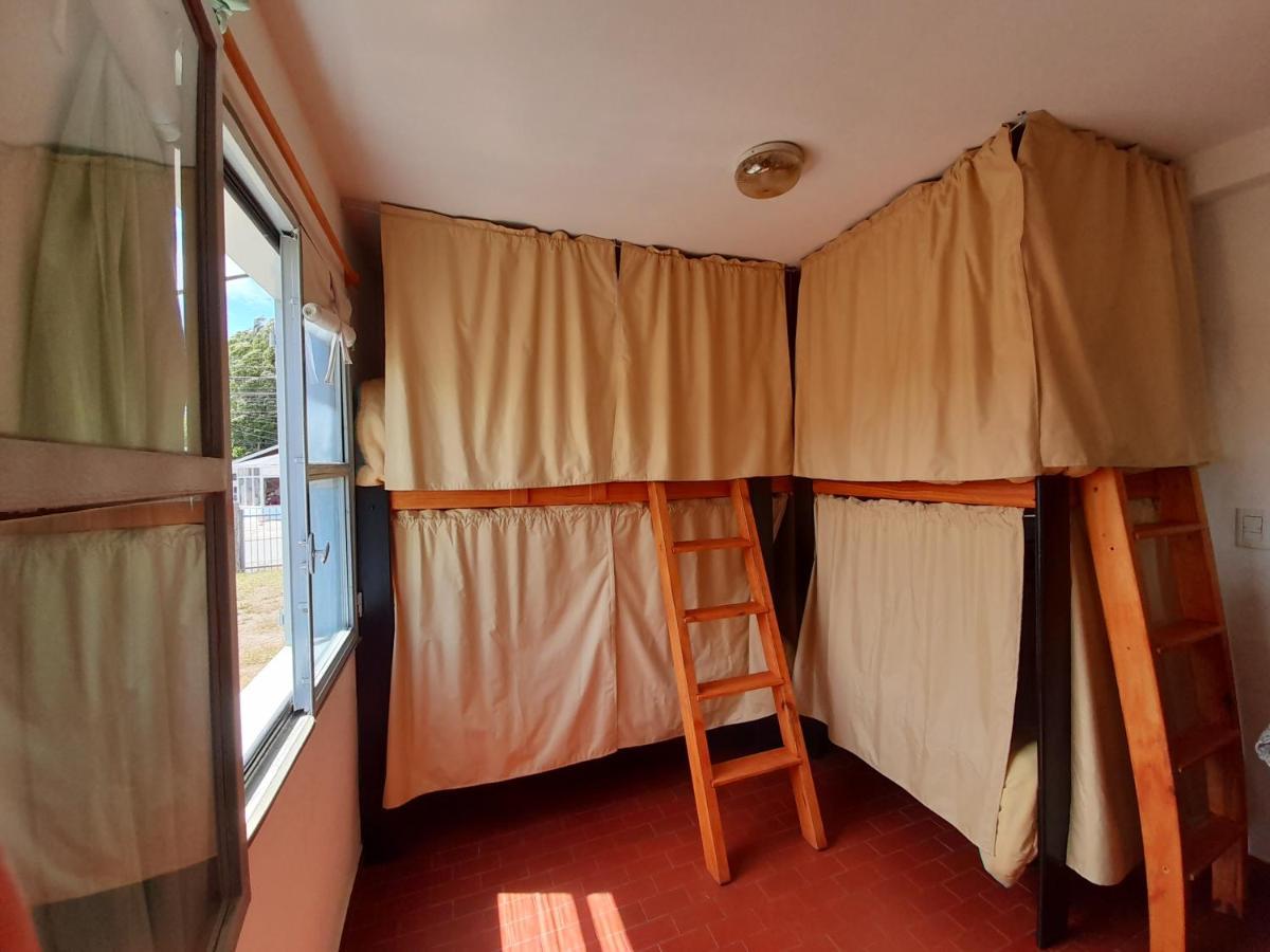 Hostel House 64Biguea El Calafate Exterior photo